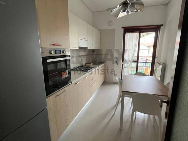Appartamento in affitto di 75 m² in Via Eduardo Nicolardi, 191