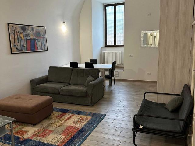 Appartamento in affitto di 75 m² in Via Goriano Valle, 16