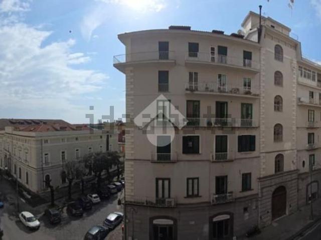 Appartamento in affitto di 75 m² in Via Indipendenza, 8