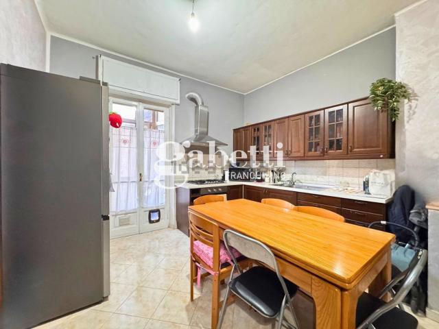 Appartamento in affitto di 75 m² in Via Lesegno, 70