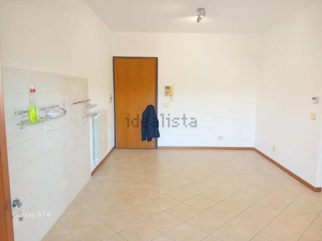 Appartamento in affitto di 75 m² in Via Luigi Cochetti, 14