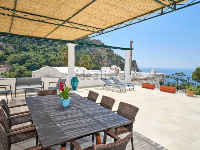 Appartamento in affitto di 75 m² in Via Marina Piccola, 30