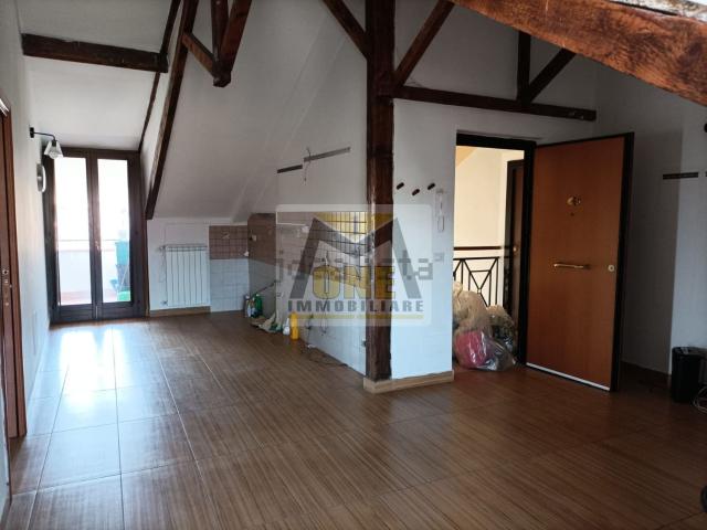 Appartamento in affitto di 75 m² in Via Metito