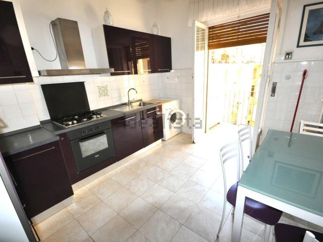 Appartamento in affitto di 75 m² in Via Napoli