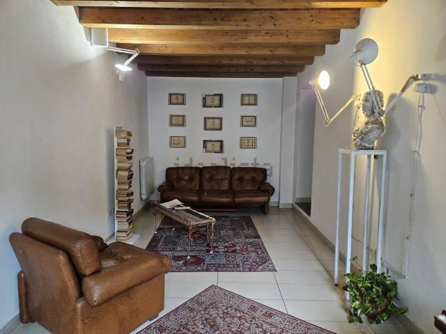 Appartamento in affitto di 75 m² in Via Nebulina, 49