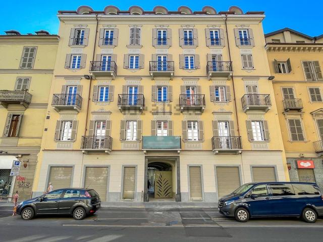 Appartamento in affitto di 75 m² in Via Nizza, 21