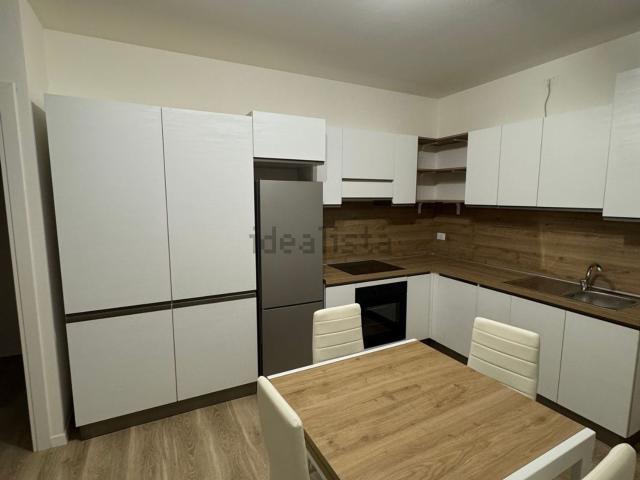 Appartamento in affitto di 75 m² in Via Roma