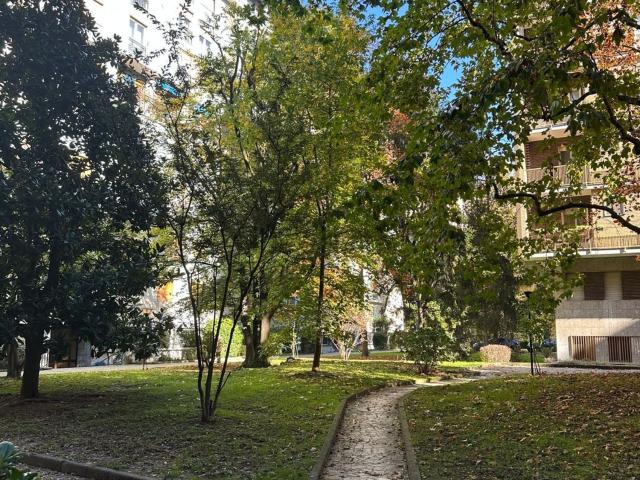 Appartamento in affitto di 75 m² in Via Savona, 67