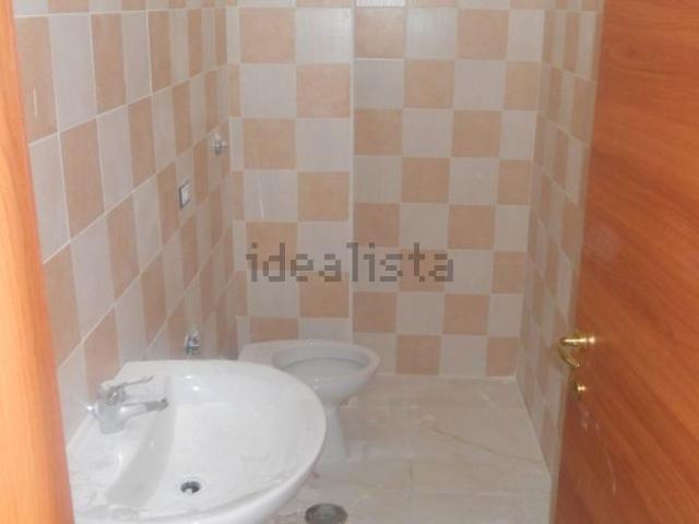 Appartamento in affitto di 75 m² in Via Silone, 29