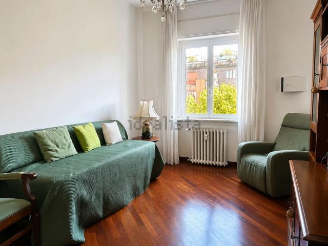 Appartamento in affitto di 75 m² in Viale Certosa, 27