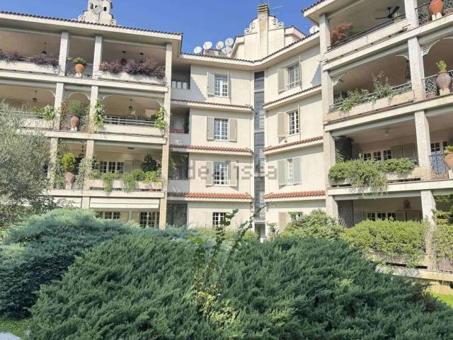 Appartamento in affitto di 75 m² in Viale Federico Caprilli, 31