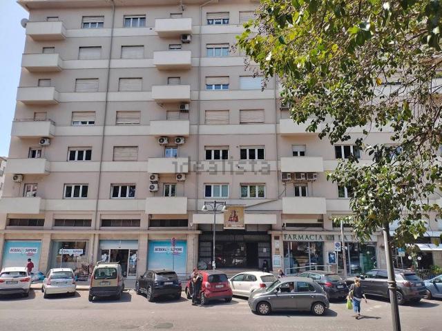 Appartamento in affitto di 76 m² in Piazza Europa, 9