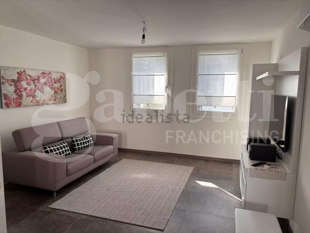 Appartamento in affitto di 76 m² in Via Valvasone, 47