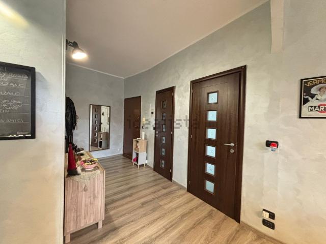 Appartamento in affitto di 76 m² in Via Ivrea, 2