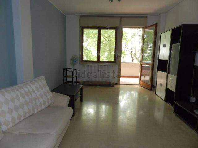 Appartamento in affitto di 76 m² in Via Luigi Pellizzo