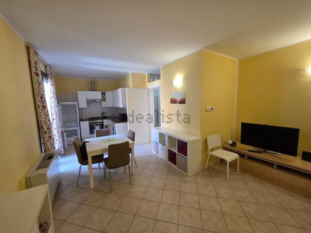 Appartamento in affitto di 76 m² in Via Oreste Salomone