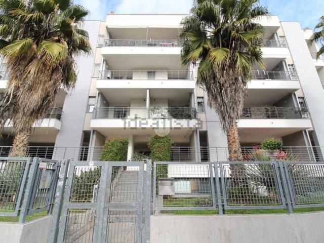 Appartamento in affitto di 76 m² in Via Lucio Strabone, 4