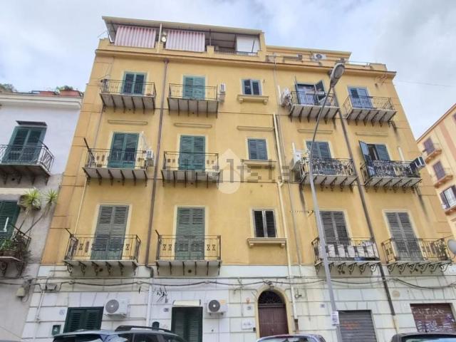 Appartamento in affitto di 78 m² in Via Alessio Narbone, 28