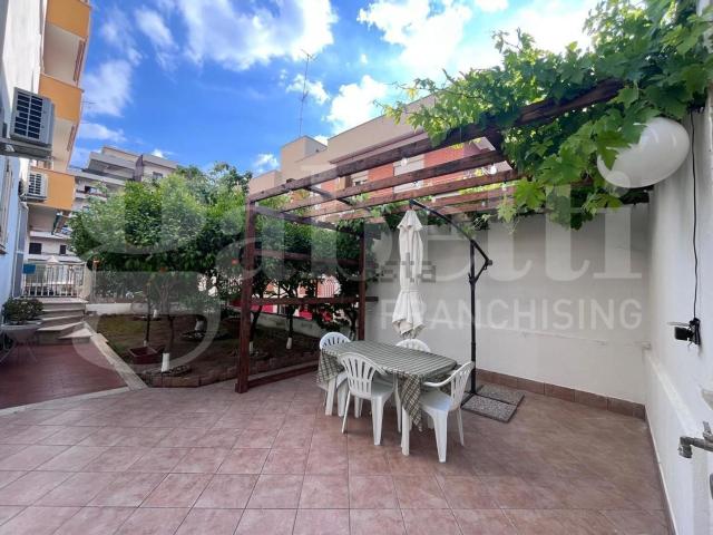 Appartamento in affitto di 78 m² in Via Ambra, 6