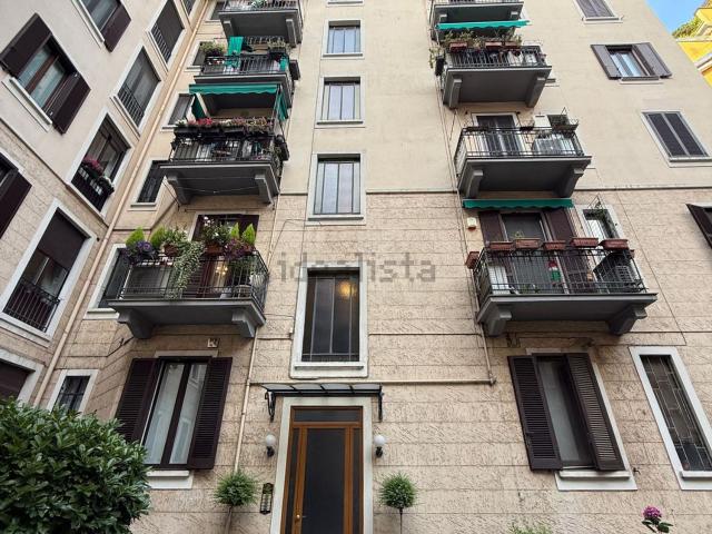 Appartamento in affitto di 78 m² in Via California, 11