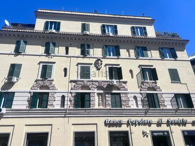 Appartamento in affitto di 78 m² in Via della Farnesina