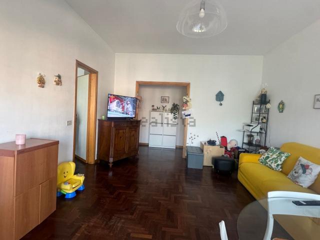 Appartamento in affitto di 78 m² in Via Guglielmo Oberdan, 6