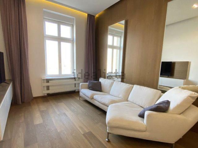 Appartamento in affitto di 79 m² in Via dell&apos Orso