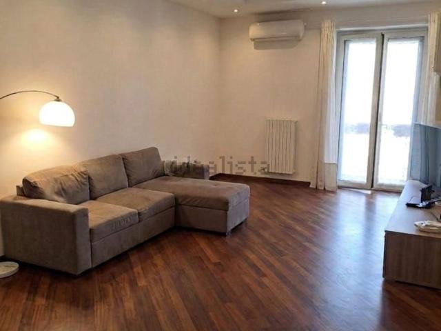 Appartamento in affitto di 79 m² in Via Giuseppe Suppa, 30