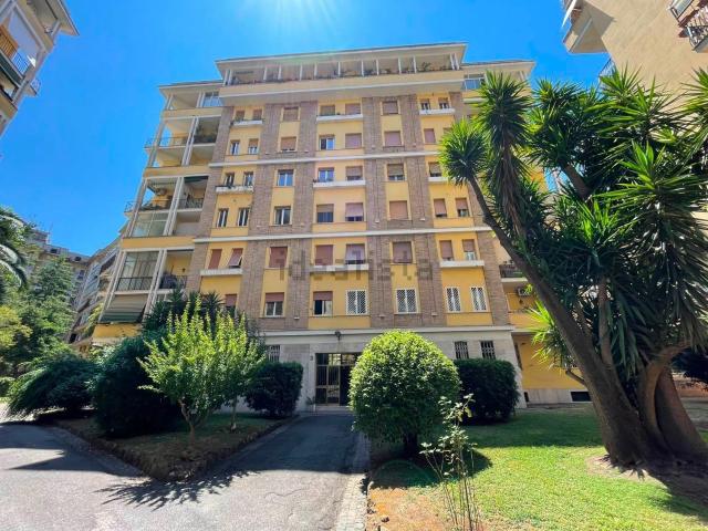 Appartamento in affitto di 79 m² in Via Rosa Raimondi Garibaldi, 119