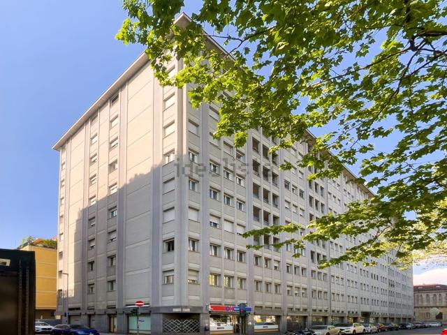 Appartamento in affitto di 83 m² in Corso Massimo d&apos Azeglio, 60