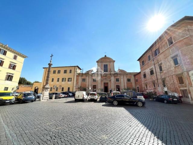 Appartamento in affitto di 83 m² in Piazza di San Francesco d&apos Assisi, 91