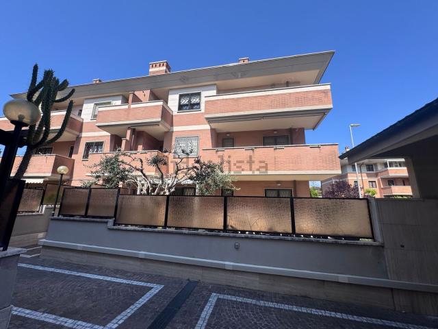 Appartamento in affitto di 83 m² in Via Tina Modotti