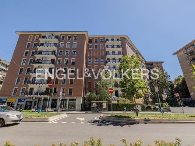 Appartamento in affitto di 83 m² in Via Lorenteggio, 35