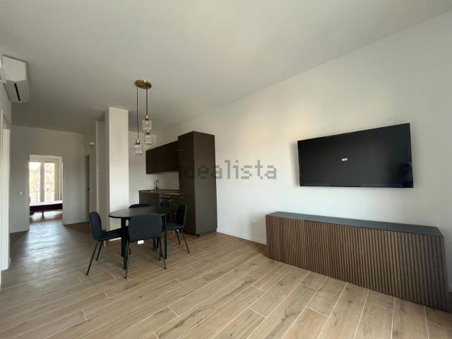 Appartamento in affitto di 83 m² in Via Melchiorre Gioia, 76