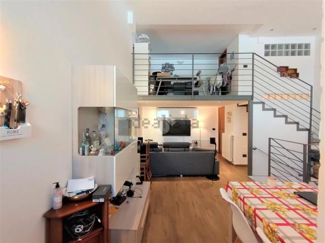 Appartamento in affitto di 83 m² in Via Paolo Santagostino, 12