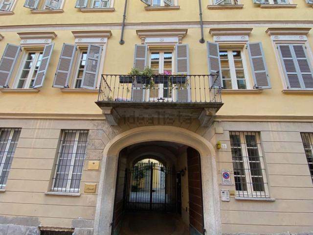Appartamento in affitto di 83 m² in Via Simone del Pozzo, 11