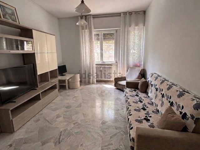 Appartamento in affitto di 83 m² in Viale Fratelli Casiraghi, 500