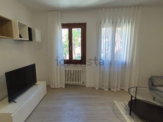 Appartamento in affitto di 80 m² in Calle Tintoretto