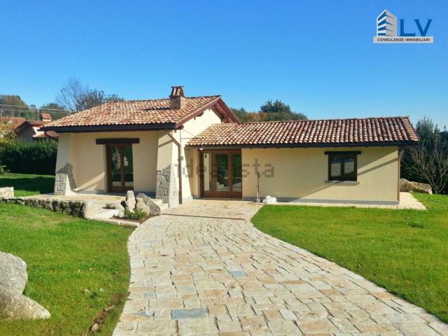 Appartamento in affitto di 80 m² in Contrada Tufo Varaccani, 72