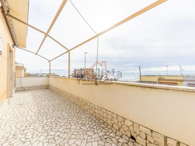 Appartamento in affitto di 80 m² in Lungomare degli Ardeatini