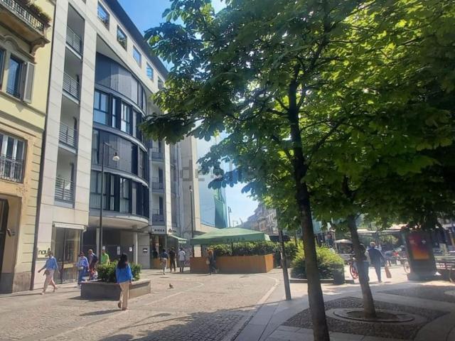 Appartamento in affitto di 80 m² in Largo la Foppa, 2