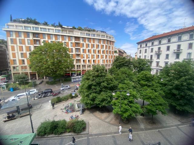 Appartamento in affitto di 80 m² in Largo la Foppa, 2