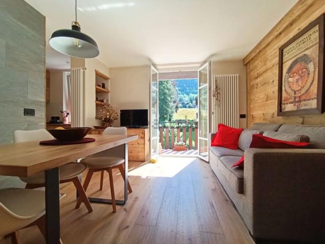 Appartamento in affitto di 80 m² in Strada Grand Ru, 6