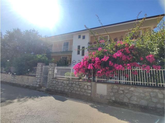 Appartamento in affitto di 80 m² in Via Trieste