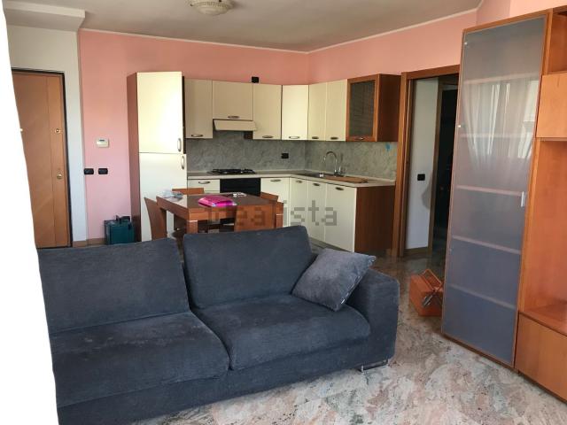 Appartamento in affitto di 80 m² in Via V. Veneto, 42