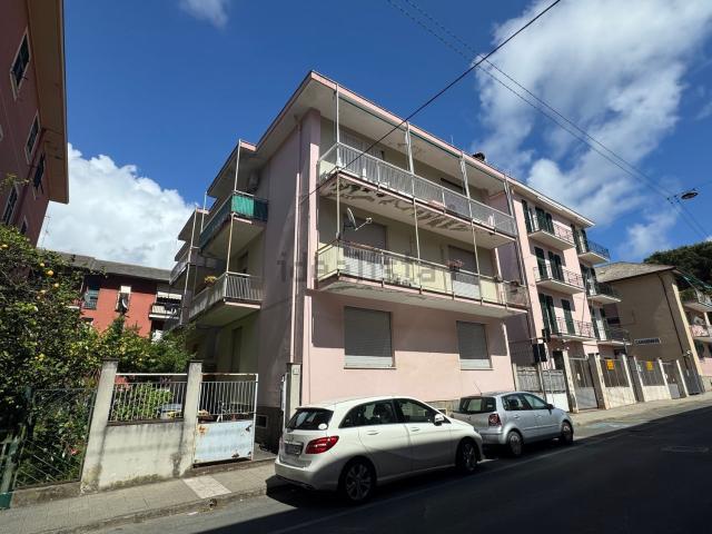 Appartamento in affitto di 80 m² in Via Val di Canepa, 45