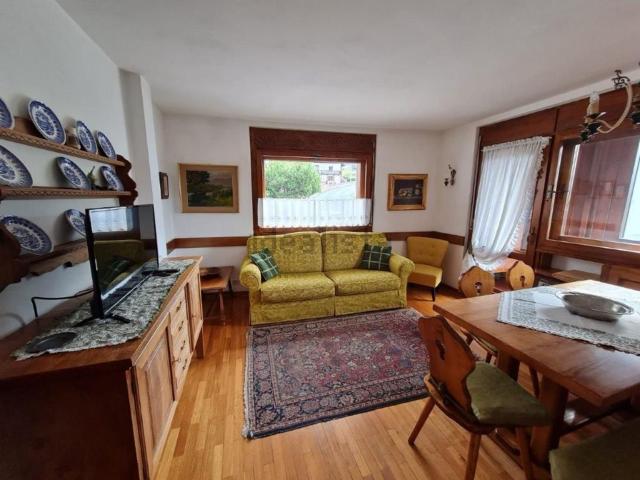 Appartamento in affitto di 80 m² in Via Verocai, 48