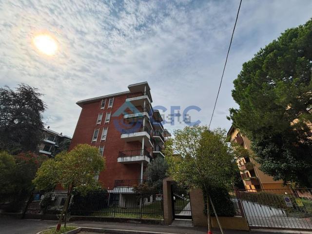 Appartamento in affitto di 80 m² in Via Achille Grandi, 40