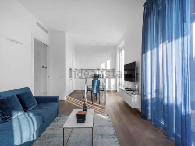 Appartamento in affitto di 80 m² in Via Alberto Mario, 19