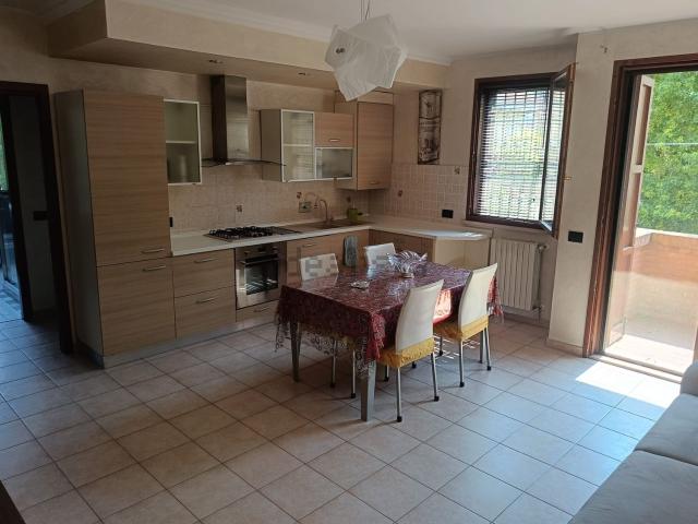 Appartamento in affitto di 80 m² in Via Andrea Doria, 33